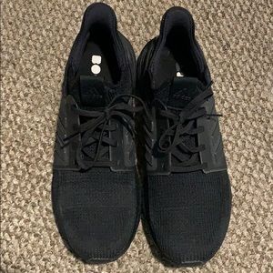 Men’s Adidas Boost 19 Black Size 13 with Box